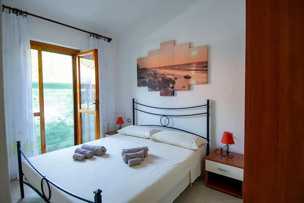Casa Kody A 500 Mt Dalla Spiaggia Di Geremeas Marongiu 0*,