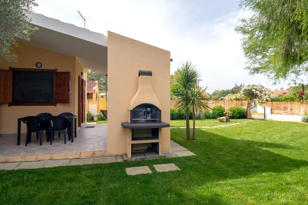 Casa Kody A 500 Mt Dalla Spiaggia Di Geremeas Marongiu